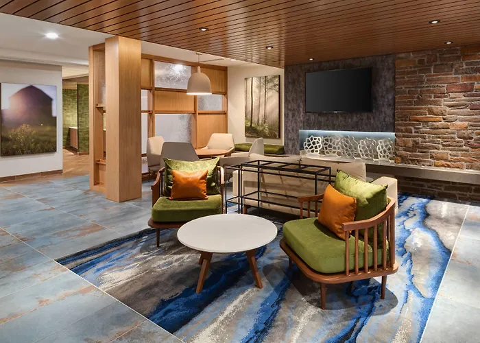 Hotel with view: Fairfield Inn & Suites By Marriott Lexington East/I-75