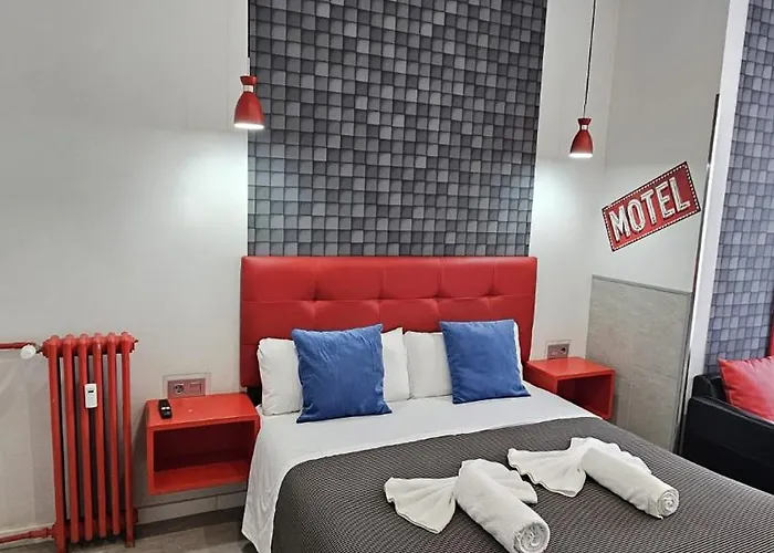  Hostal Lauria