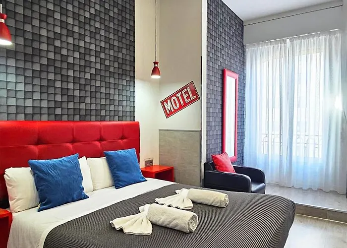  Hostal Lauria