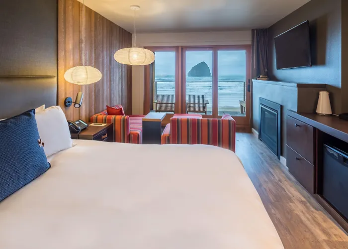Headlands Coastal Lodge & Spa