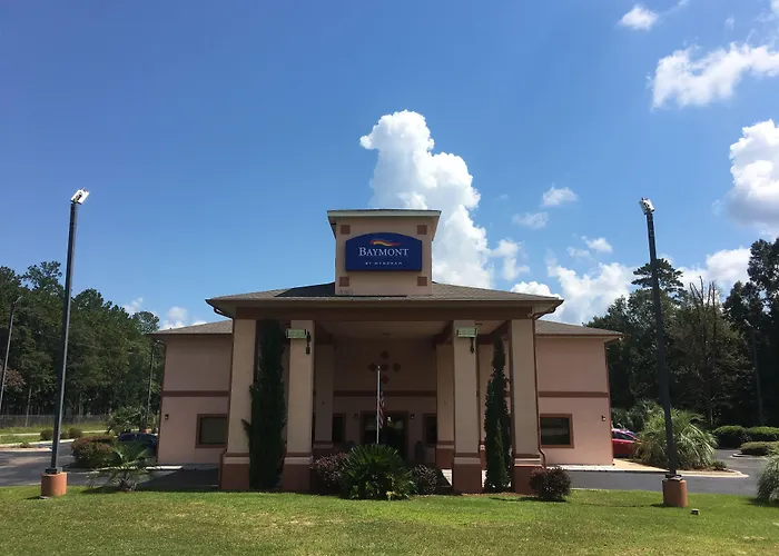 Motel: Baymont By Wyndham Midway Tallahassee