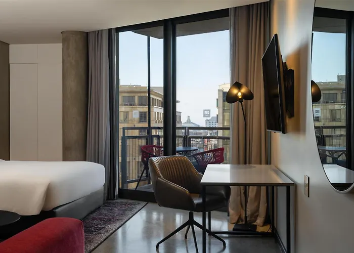 Golf hotel: Radisson Red Hotel V&A Waterfront Cape Town