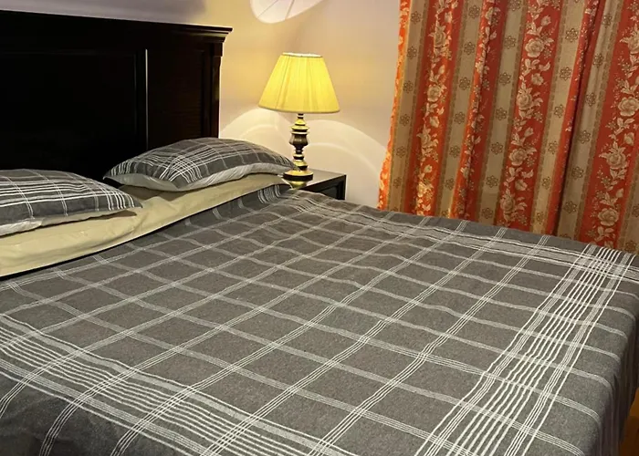 Cheap hotel: Comfort Home Toronto
