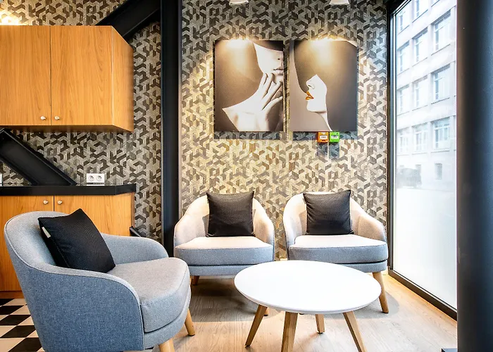 Hôtel accueillant les animaux: Hôtel Villa Eiffel Mademoiselle