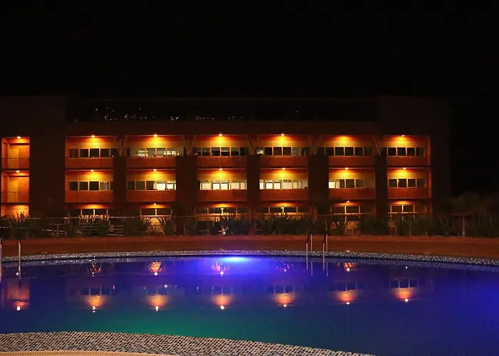 Airport Hotel: Sainte Famille Hotel