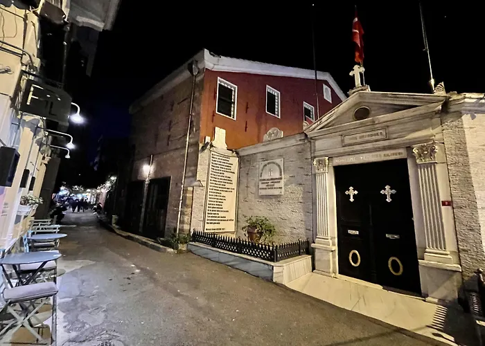  Port Galata Suites