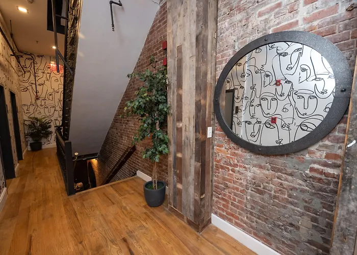 Hotel: The Flat Nyc