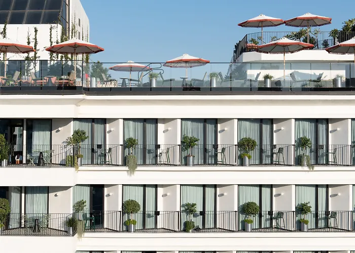 Hotel with view: Mayer House - Heated Pool