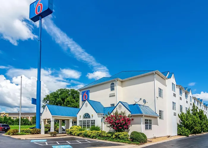 Motel 6 Downtown