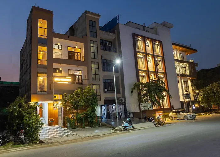 Hotel Sarla Residency By Luxury Group