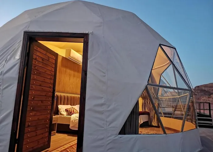 Charlotte Luxury Camp