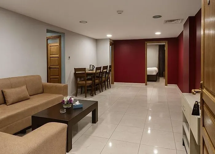 Al Amer Palace Luxury Hotel