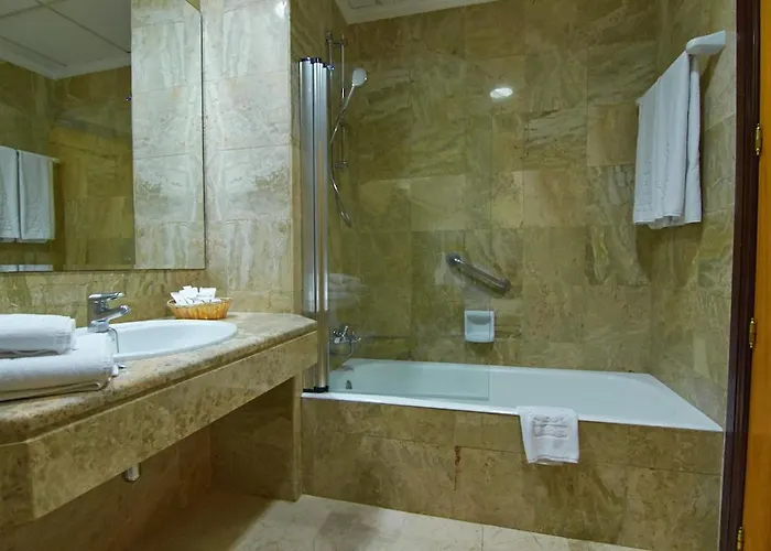 Cheap hotel: Hotel Don Curro