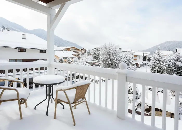 Ski Resorts Das Eden - Das Aktiv- & Wohlfuehlhotel In Tirol Auf 1200M Hoehe
