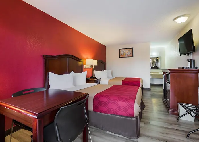 Cheap hotel: Econo Lodge Williamsburg Historic Area