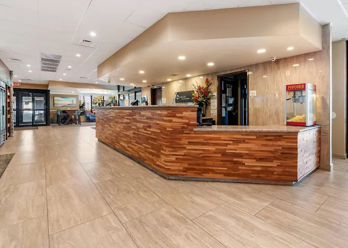 Cheap hotel: Clarion Pointe Galveston - Beachfront