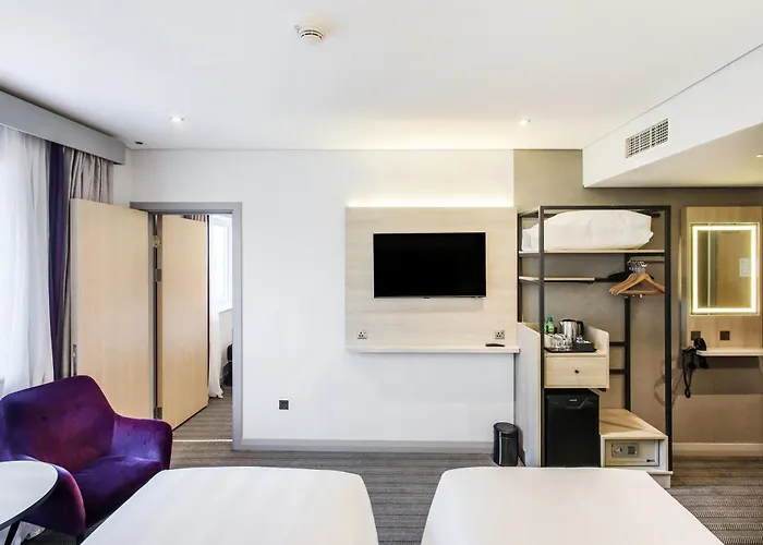 Familienhotel: Premier Inn Abu Dhabi Capital Centre