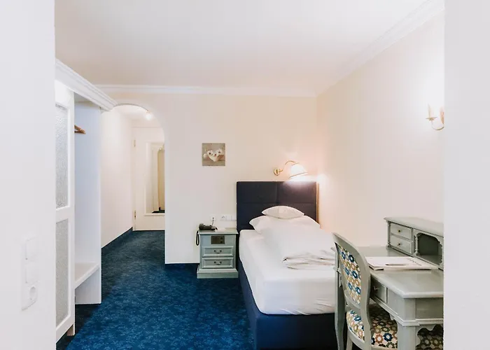 Hotel Am Hirlanda