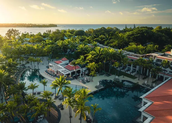 Kid friendly hotel Mauricia Beachcomber Resort & Spa