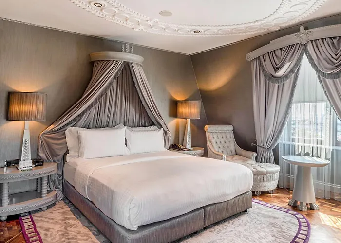Wyndham Grand Istanbul Kalamis Marina
