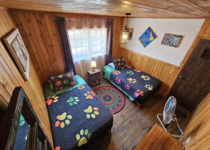 Hostal Sol y Luna - a 10 min del aeropuerto&Desayuno Incluido