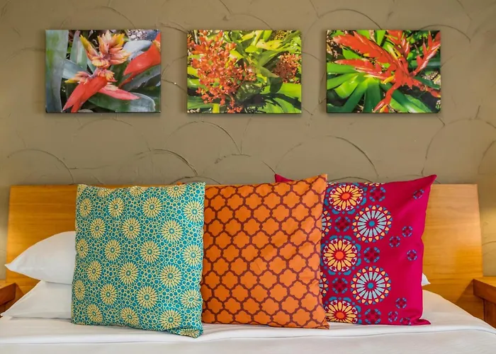 Kasa El Paseo Miami Beach