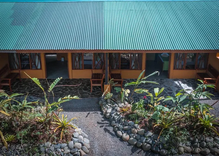 La Tigra Rainforest