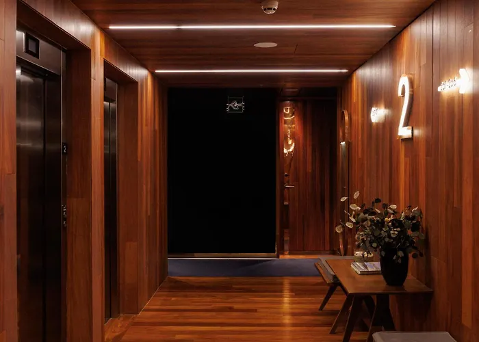 Lasala Plaza Hotel - Adults Only