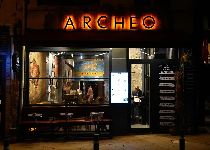 Hostel: Archeo (Adults Only)