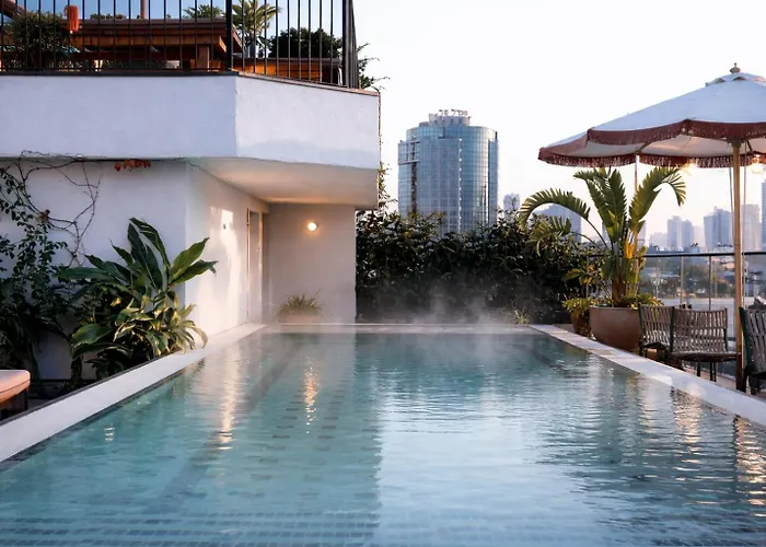 Hotel with view: Mayer House - Heated Pool