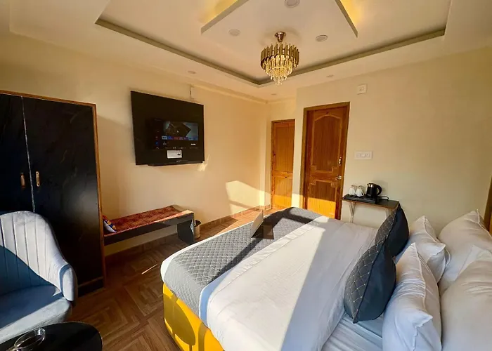 Hotel Oscar Mountain Retreat Near To Old Manali Luxury Room With Mountain & Orchid View Luxury Rooms With Best View !!!!!!!