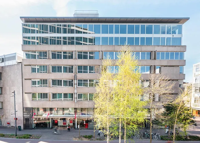 Crown Hotel Eindhoven Centre