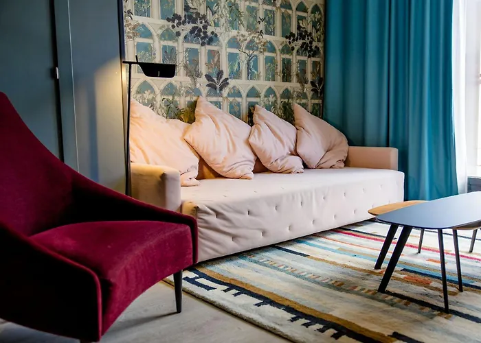 Resorts Guide Motel One Madrid-Plaza De Espana