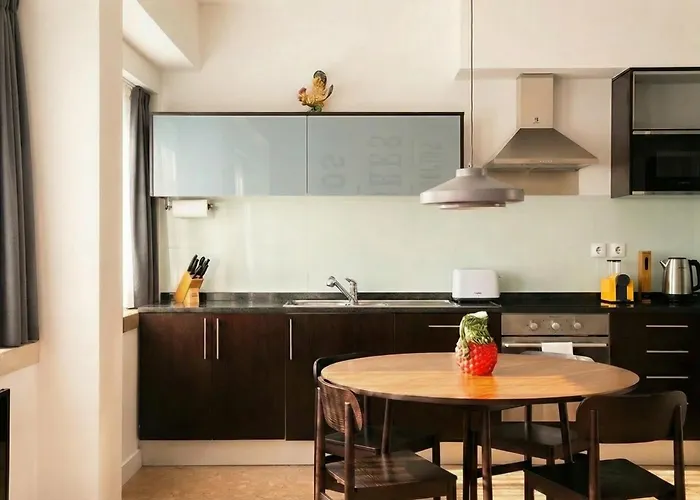 Vacation rental: The Lisbonaire Apartments
