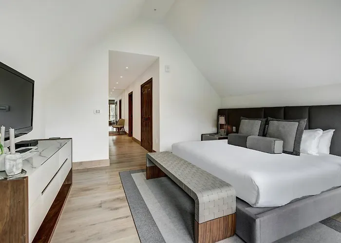 Spa Hotels Resorts Legendary Lodging At The Ritz Carlton Residences Vail, A Vail s Property