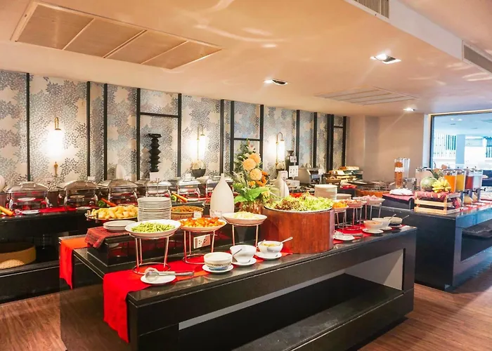 Family Hotel: The Charm Resort Phuket