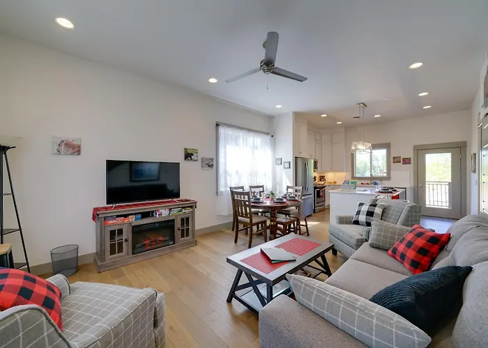 Bozeman Home With Deck Walk To Fishing, Hot Springs