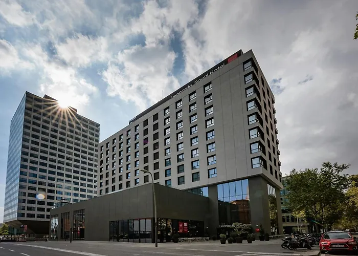 Hotel con piscina: Leonardo Royal Hotel Barcelona Fira