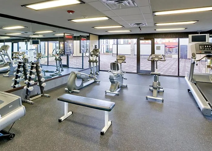 Okc Hotel Suites, Event Center, Indoor Pool And Arcade, 5 Min From Downtown & Fairgrounds