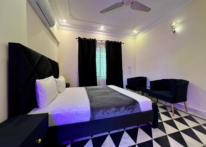 Grand Residency Guest House