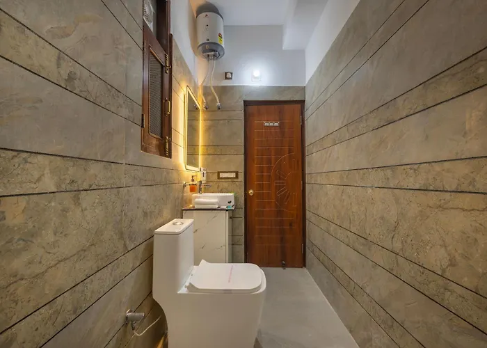 The Snow Leopard 6Bhk Villa - Family Groups & Events & Open Air Rooftop & Balcony