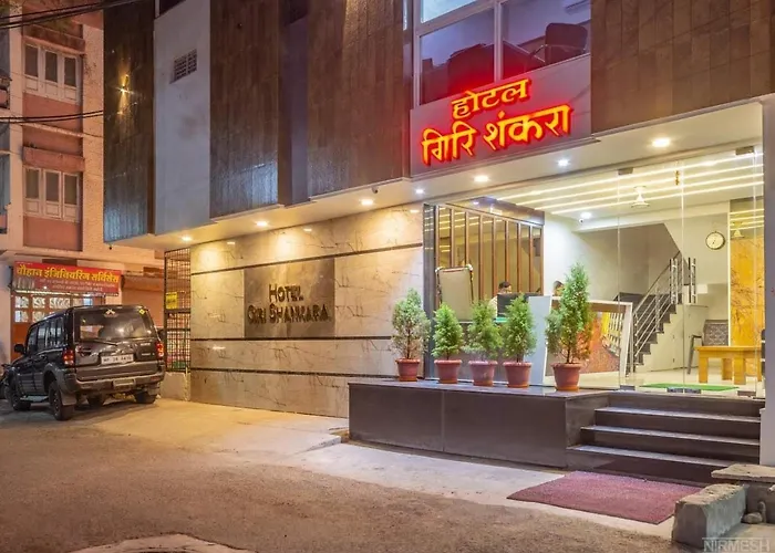 Hotel Girishankara