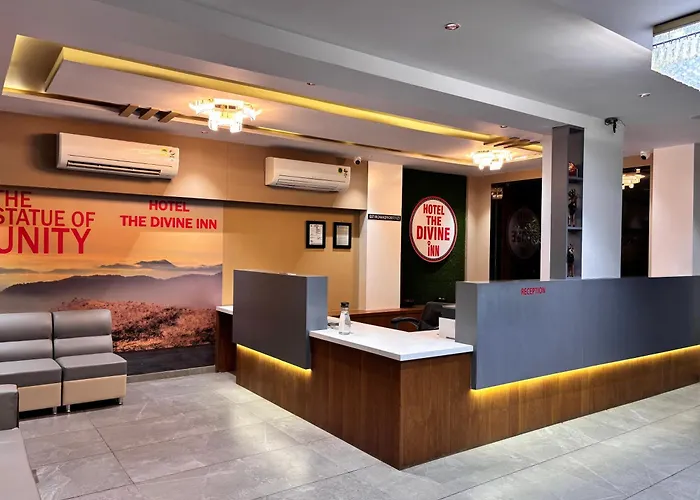 Hotel The Divine Inn