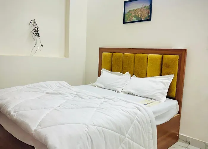 Hotel Cr Residency