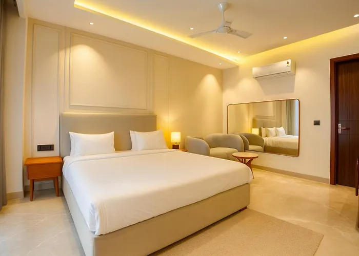 Hotel Ivory Leaf Stays Golf Course Road
