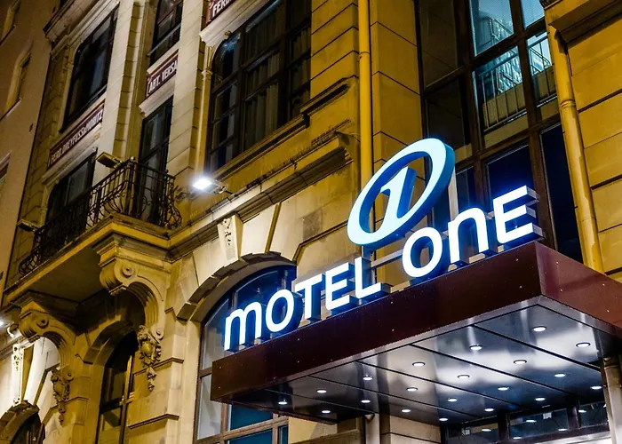 Romantic hotels Motel One Frankfurt-Hauptbahnhof