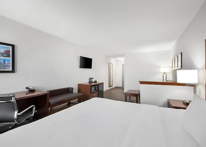 Family Hotel: Comfort Inn & Suites Cincinnati Eastgate