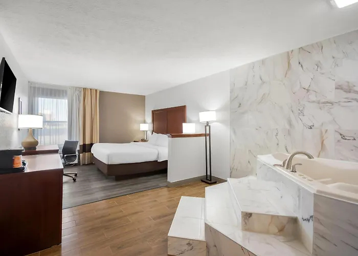 Family Hotel: Comfort Inn & Suites Cincinnati Eastgate