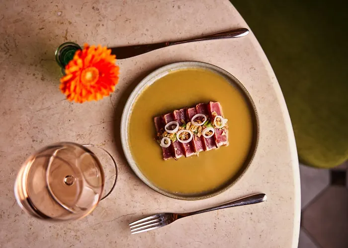 Hotel near College: Montcalm Mayfair Townhouse