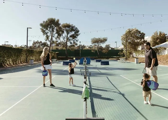 Family Hotel: Westdrift Manhattan Beach, Autograph Collection